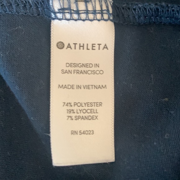 Athleta active top - Picture 8 of 9